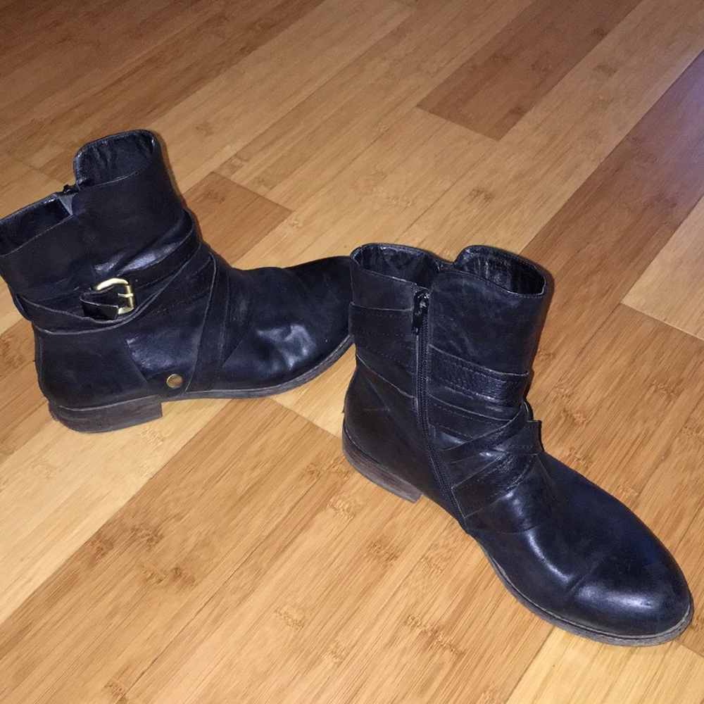 Black leather ankle boots